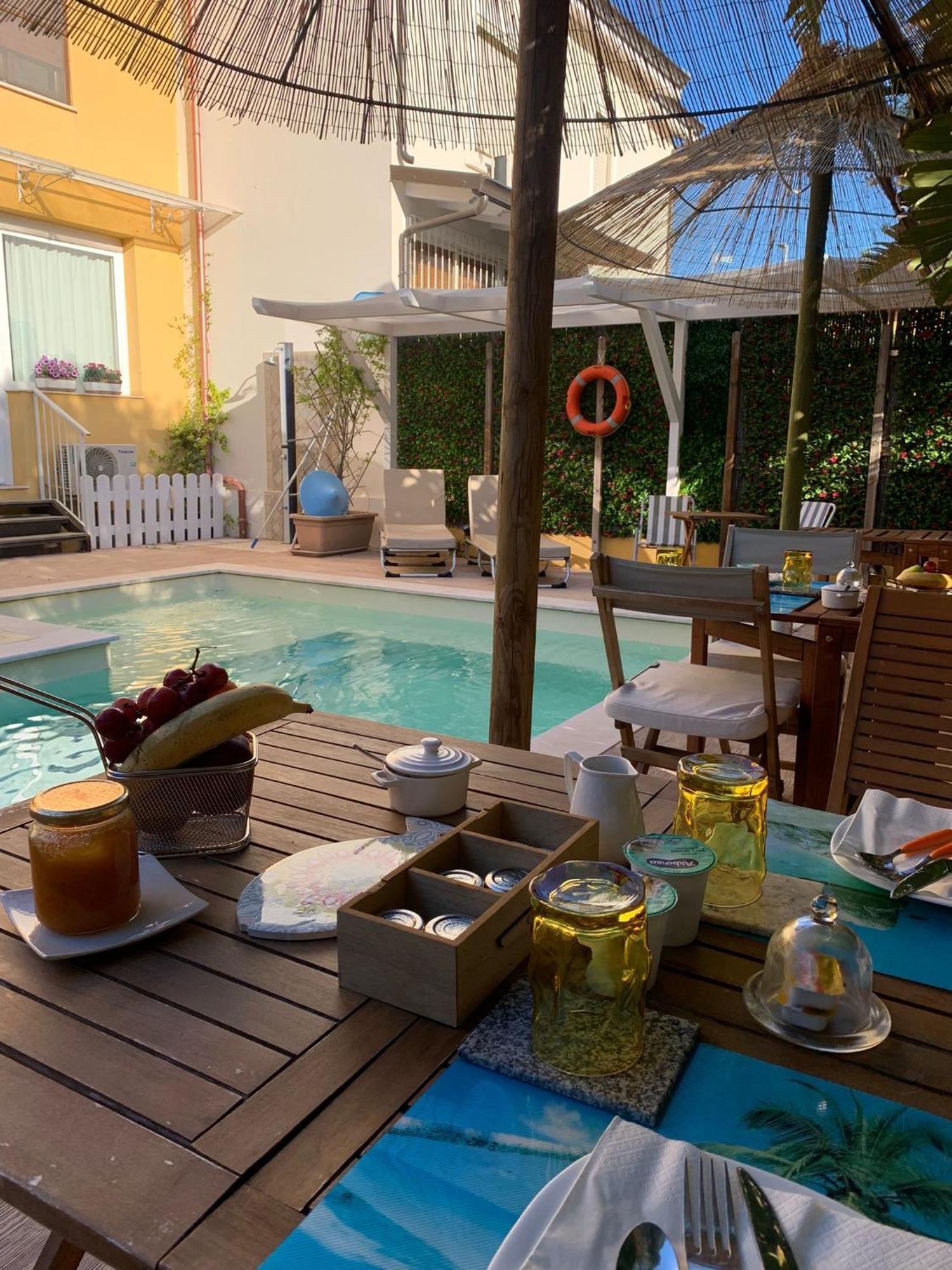 L'Oasi Di Franco Bed and Breakfast Villa San Pietro Exteriör bild
